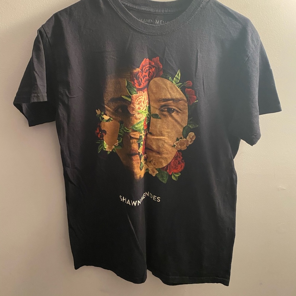 🔥 Shawn Mendes Tee 🔥